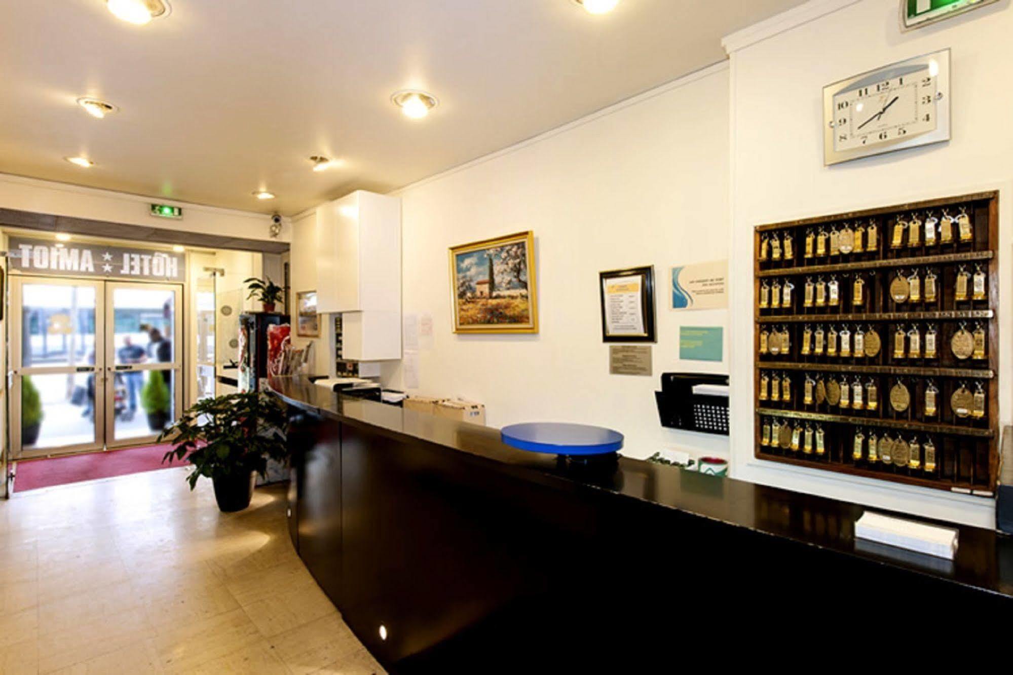 Amiot Hotel Paris Bagian luar foto