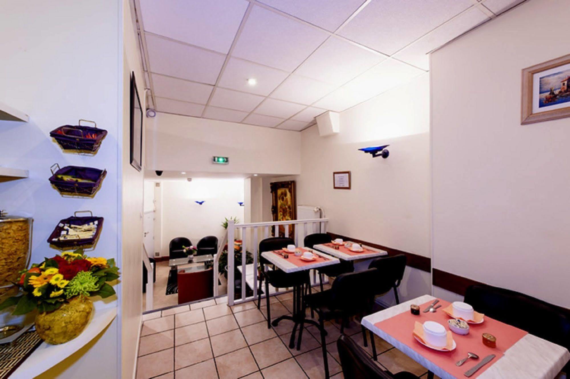 Amiot Hotel Paris Bagian luar foto